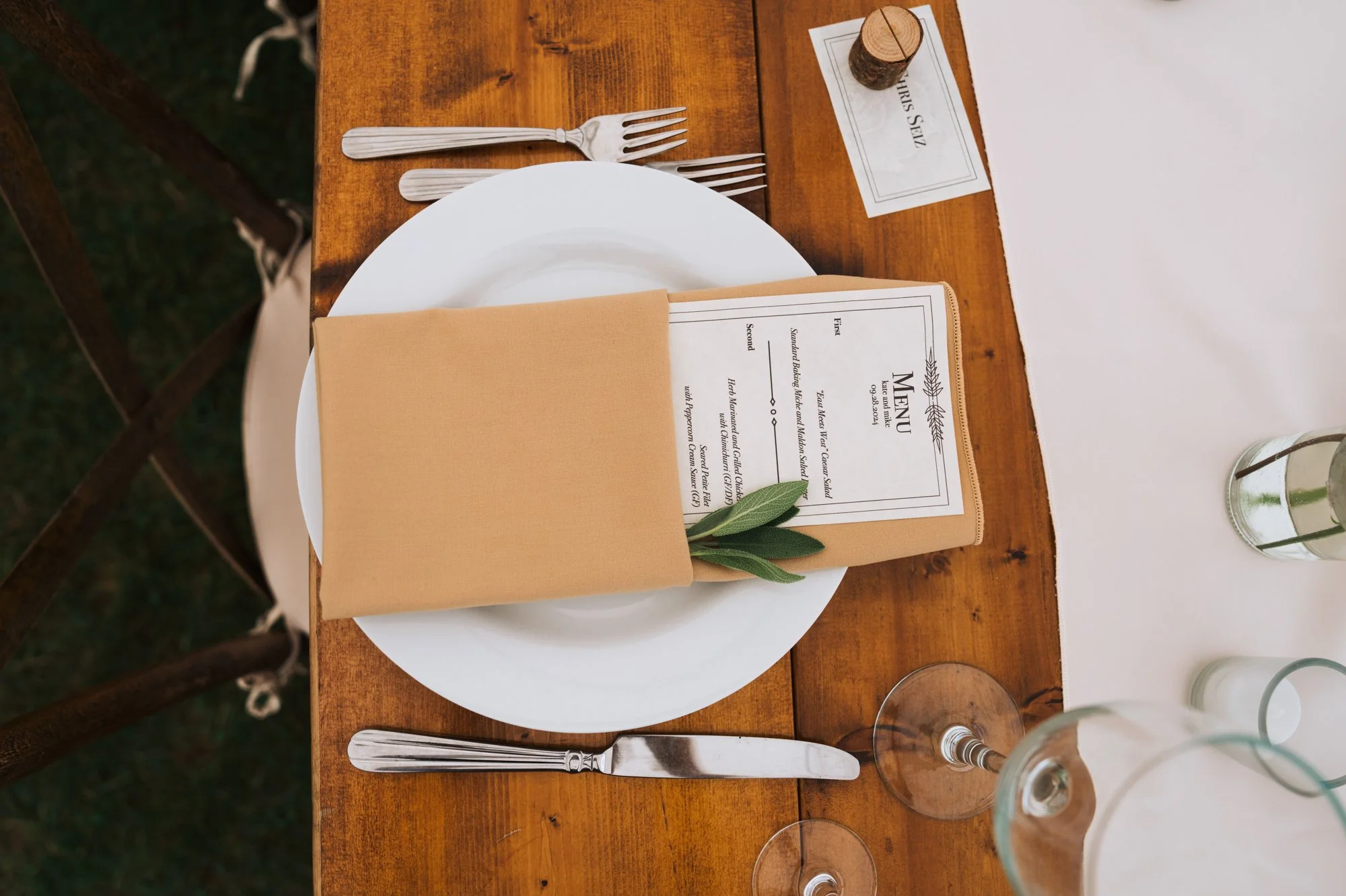 Mike+Kate_Wedding_KylieBStudios_Details-23.jpg