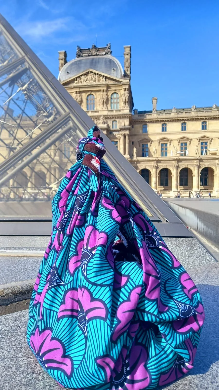 The Art of the Perfect Picnic: Wrapped in Cloth, Sourced at the Market