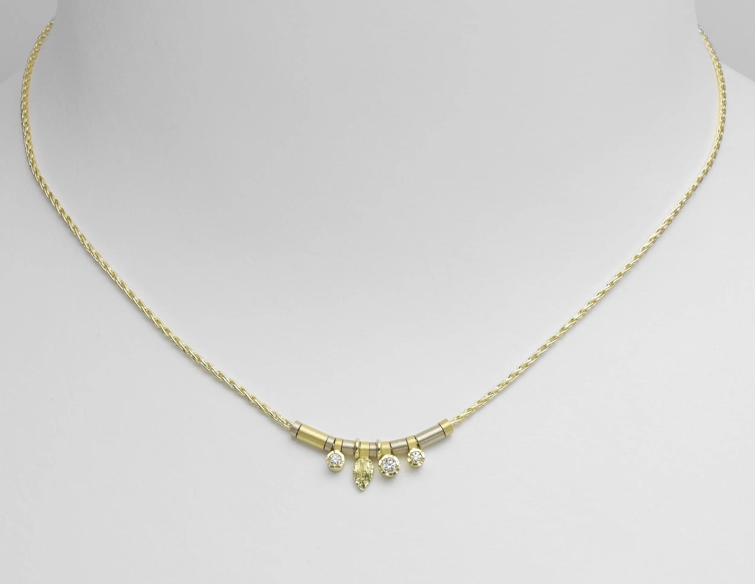 3 diamond drop gold