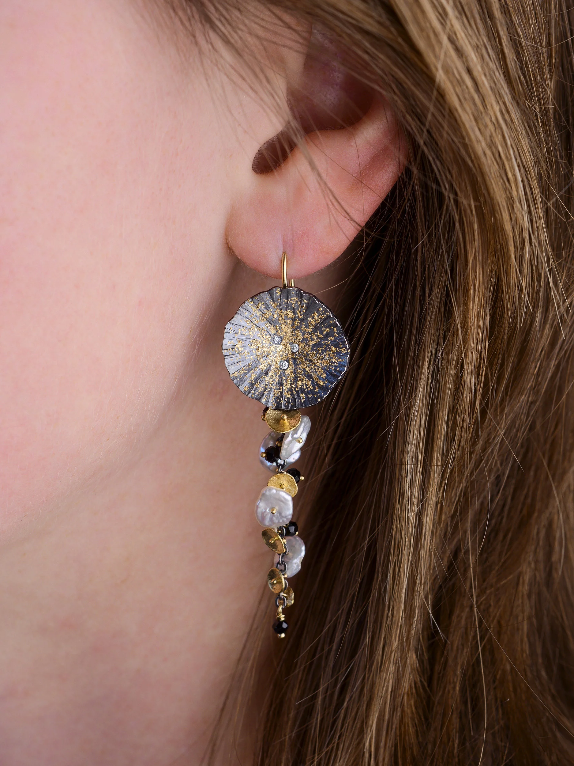 22k-oxidized-diamond-pearl-earrings-t.jpg