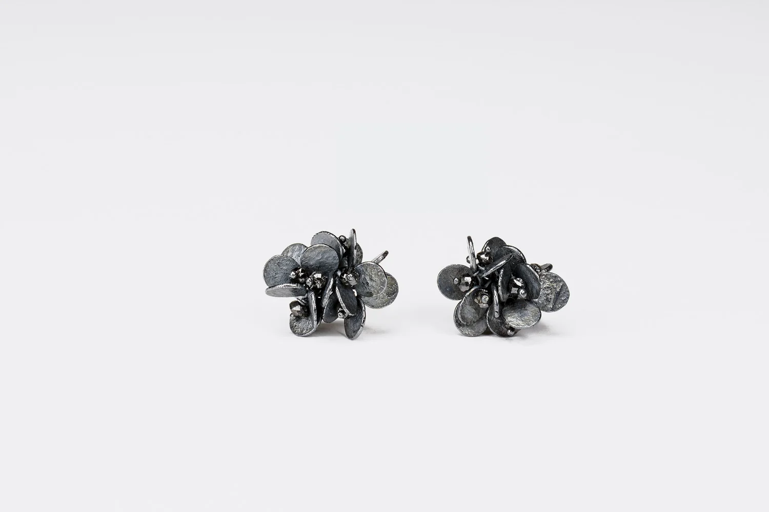 oxidized-cluster-diamond-earrings-large-p.jpg