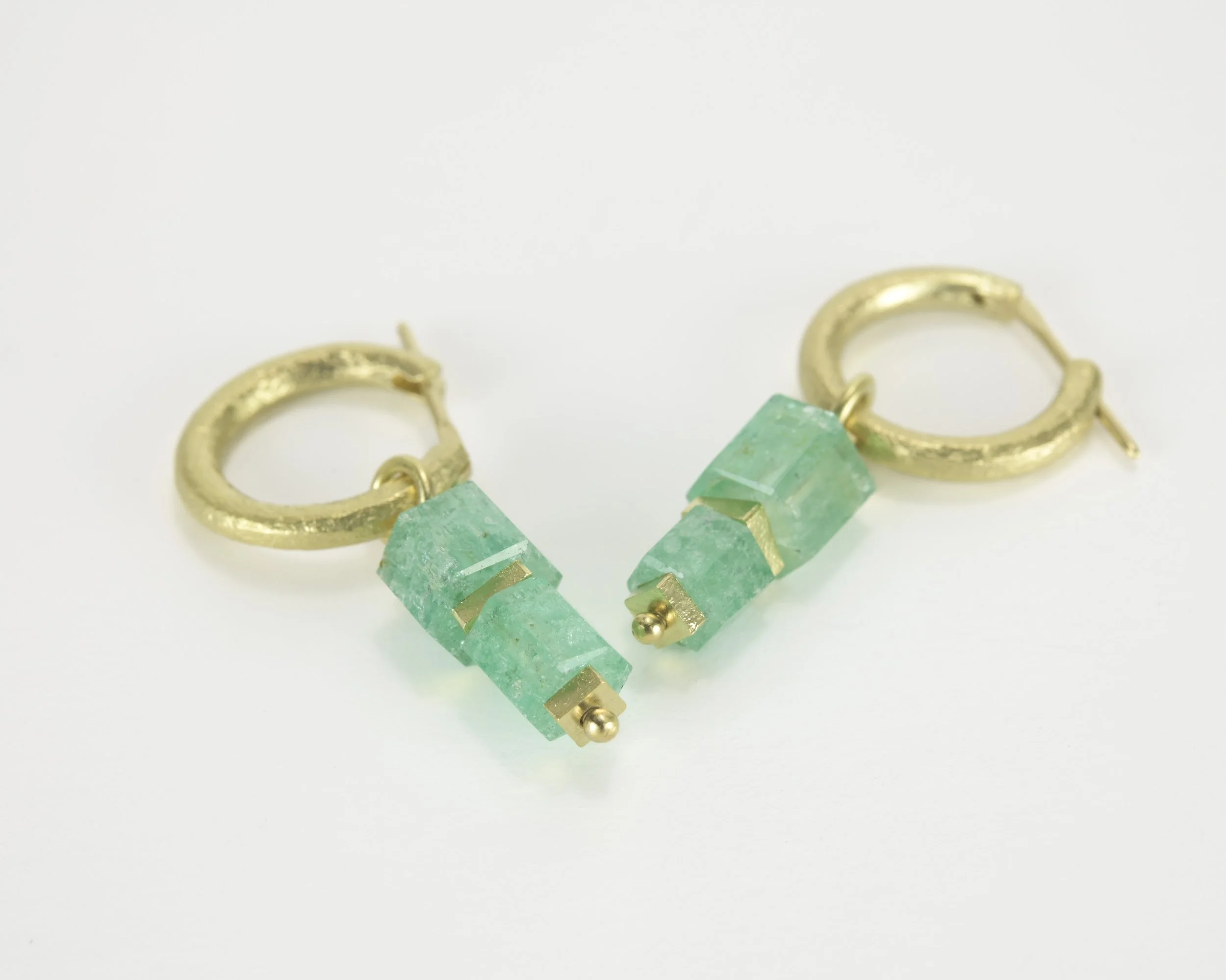 emerald crystal 18k drop earrings_4.JPG