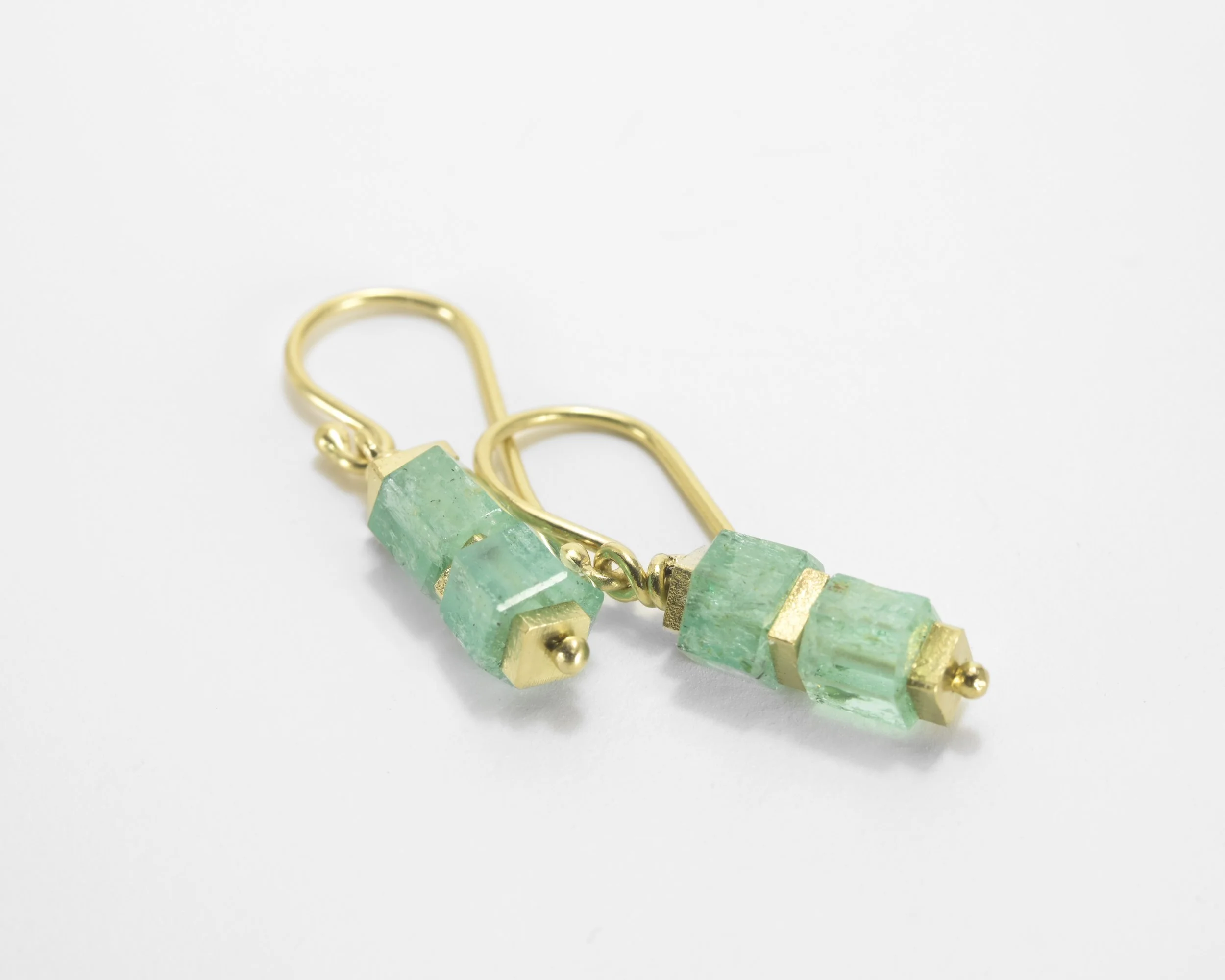 emerald crystal 18k dangle earrings_4.JPG