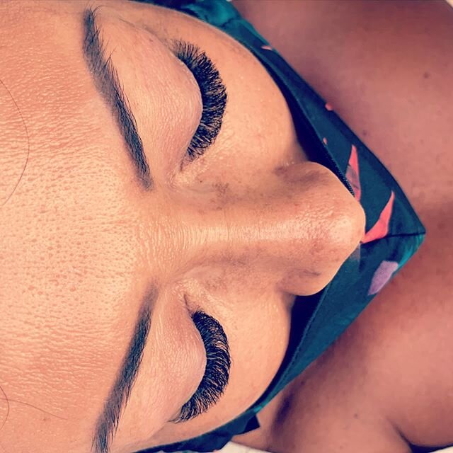 ✨ Mask ✨ Lashes ✨ Catching Up ✨ .... How much I have missed this I can not explain! So happy to be back. Despite the changes it has been worth it to get back to spending time with the most amazing women &amp; doing what you love .... { 📸 : volume ex
