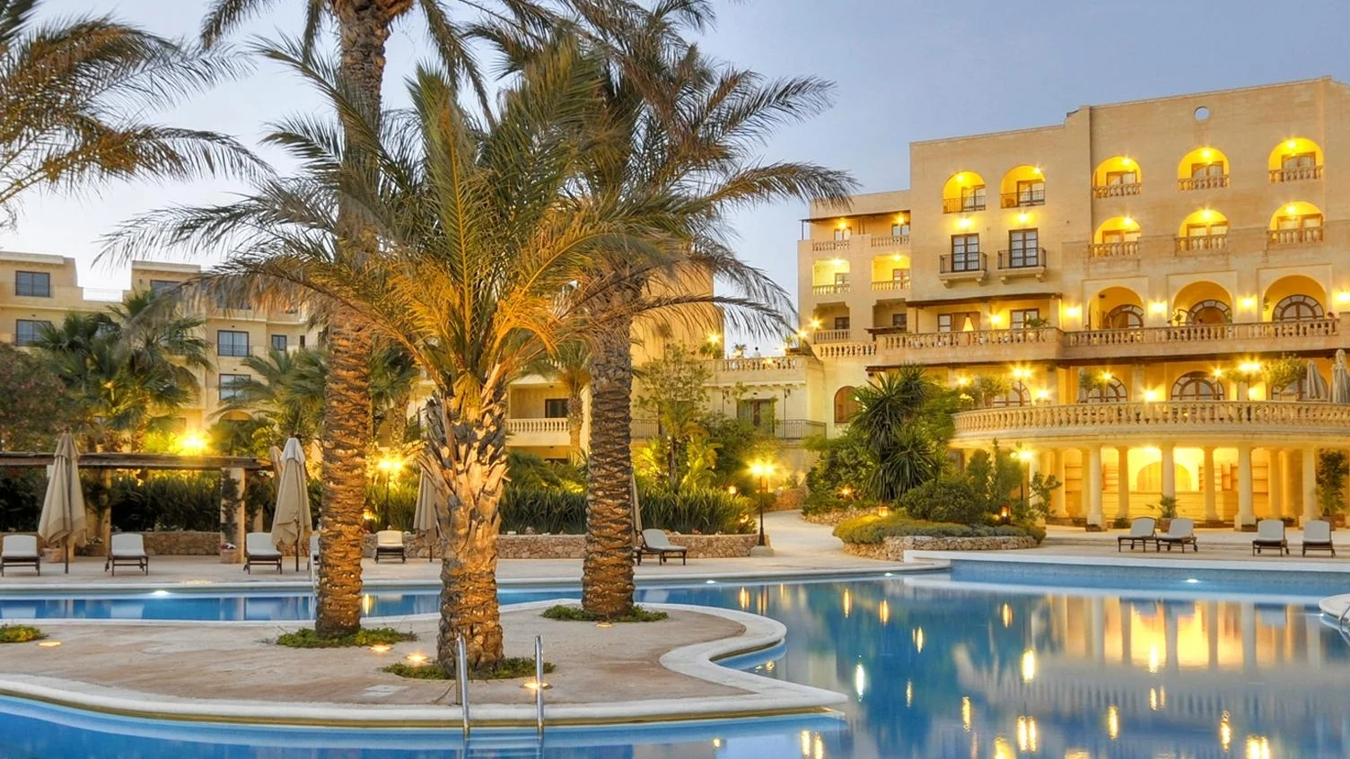 slider_05-middle-poolkempinski-hotel-san-lawrenz.jpg;width=1920;height=1080;mode=crop;anchor=middlecenter;autorotate=true;quality=90;scale=both;progressive=true;encoder=freeimage.jpeg