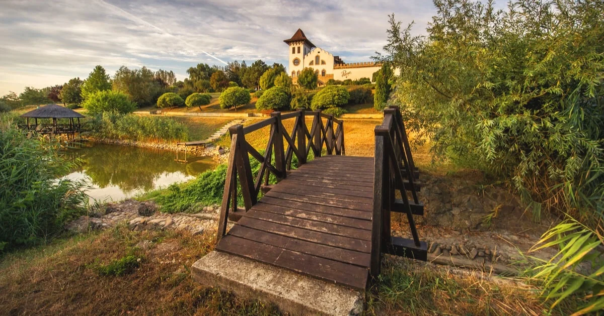 Chateau%2BPurcari%2Bwinery%2B1.jpg