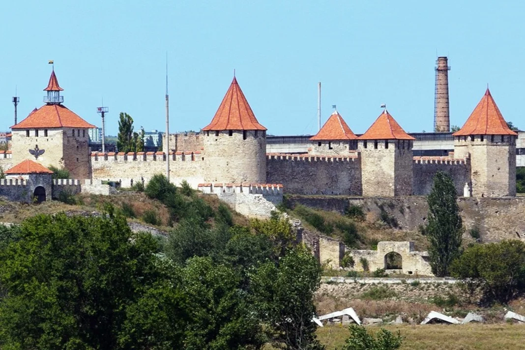 Tighina+fortress.jpg