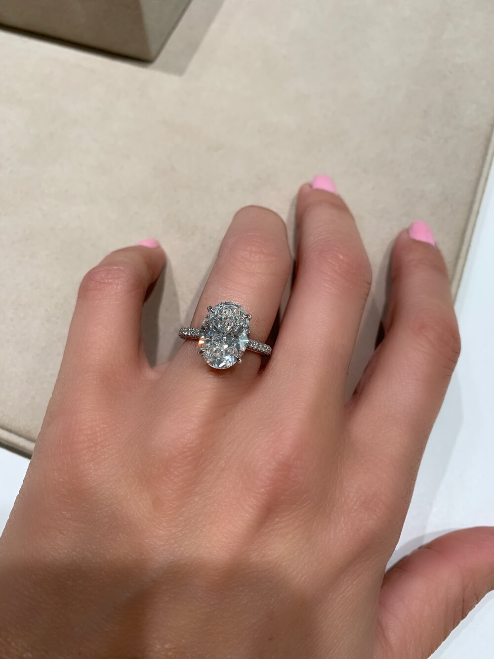 Everything You Need to Know About 4-carat Diamond Rings — Miss Diamond Ring  | Engagement ring concierge, Diamond concierge