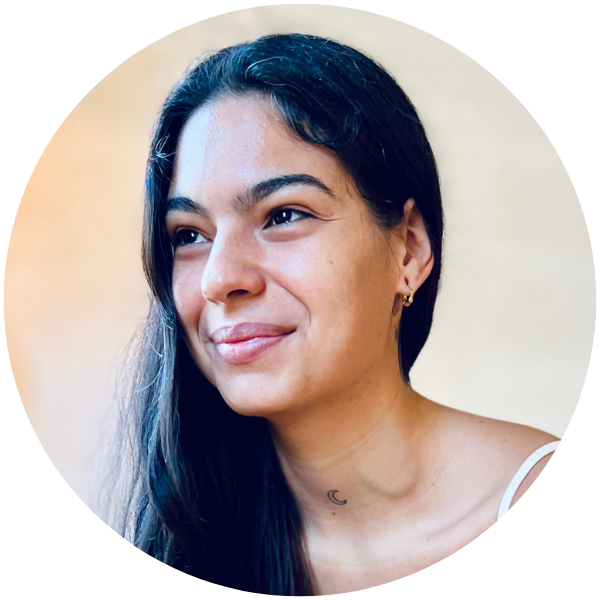 Mahela Piti, Yoga Teacher Basel