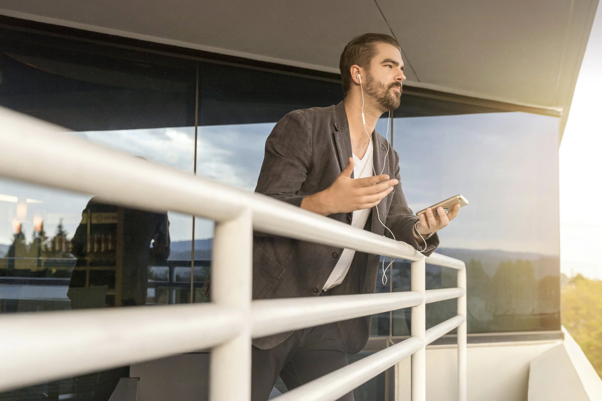 "j’ai besoin <br> d’une Marque qui Rend <br> les Investisseurs Enthousiastes