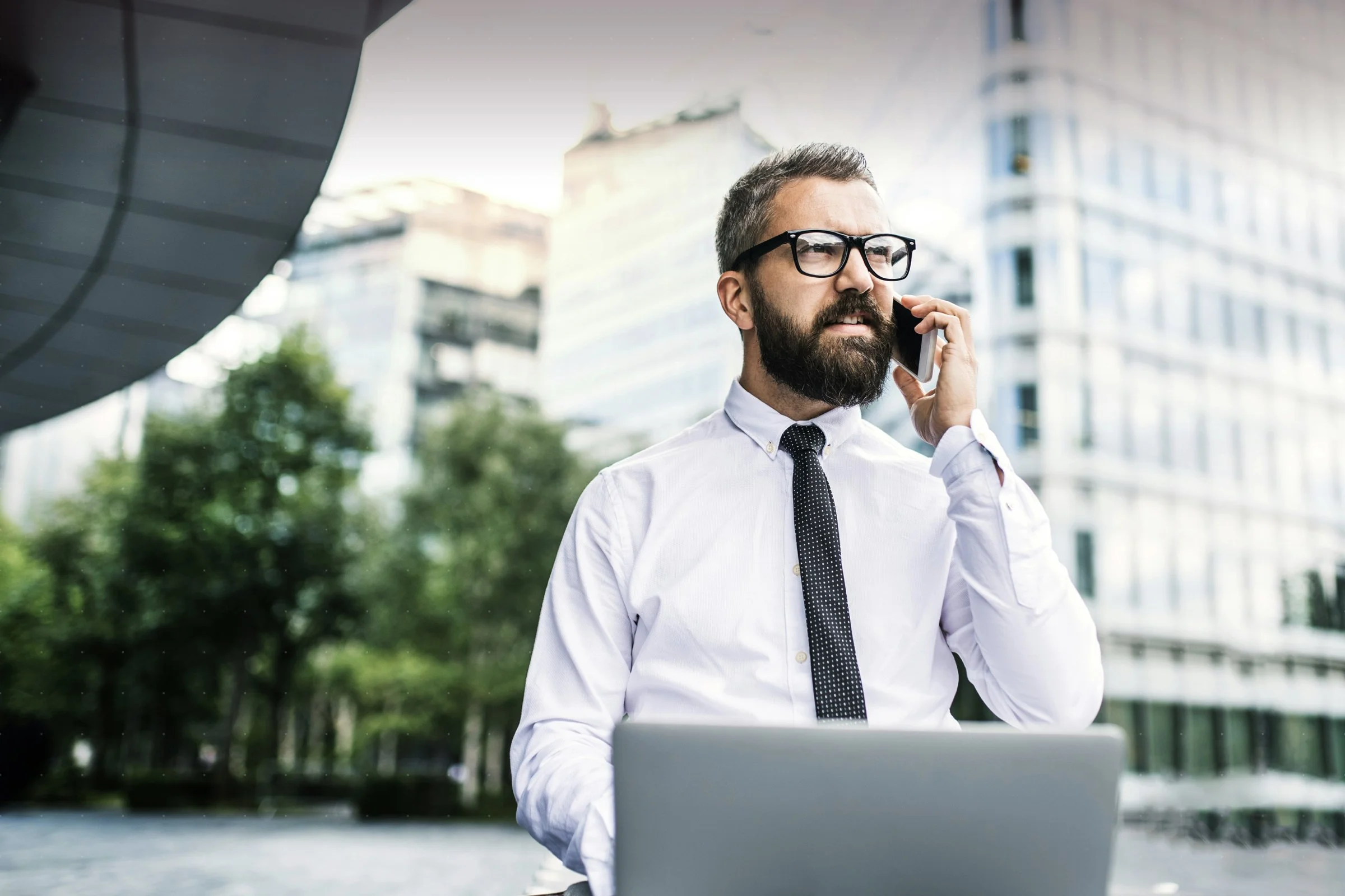 "rajeunir <br> notre Image <br> de Marque Vieillotte,