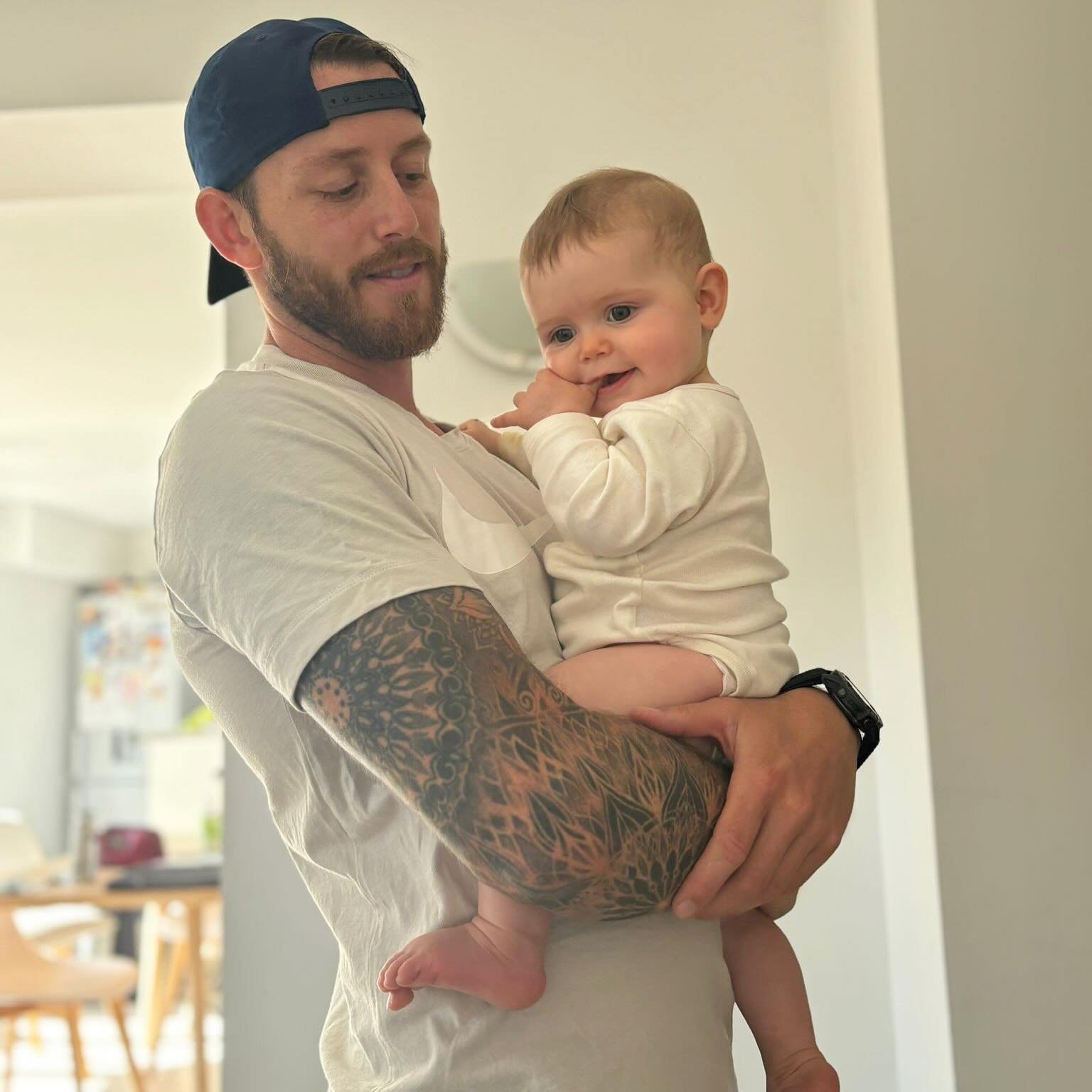 8 mois petite grenouille 🐸 ❤️

#bb
#puce 
#girls