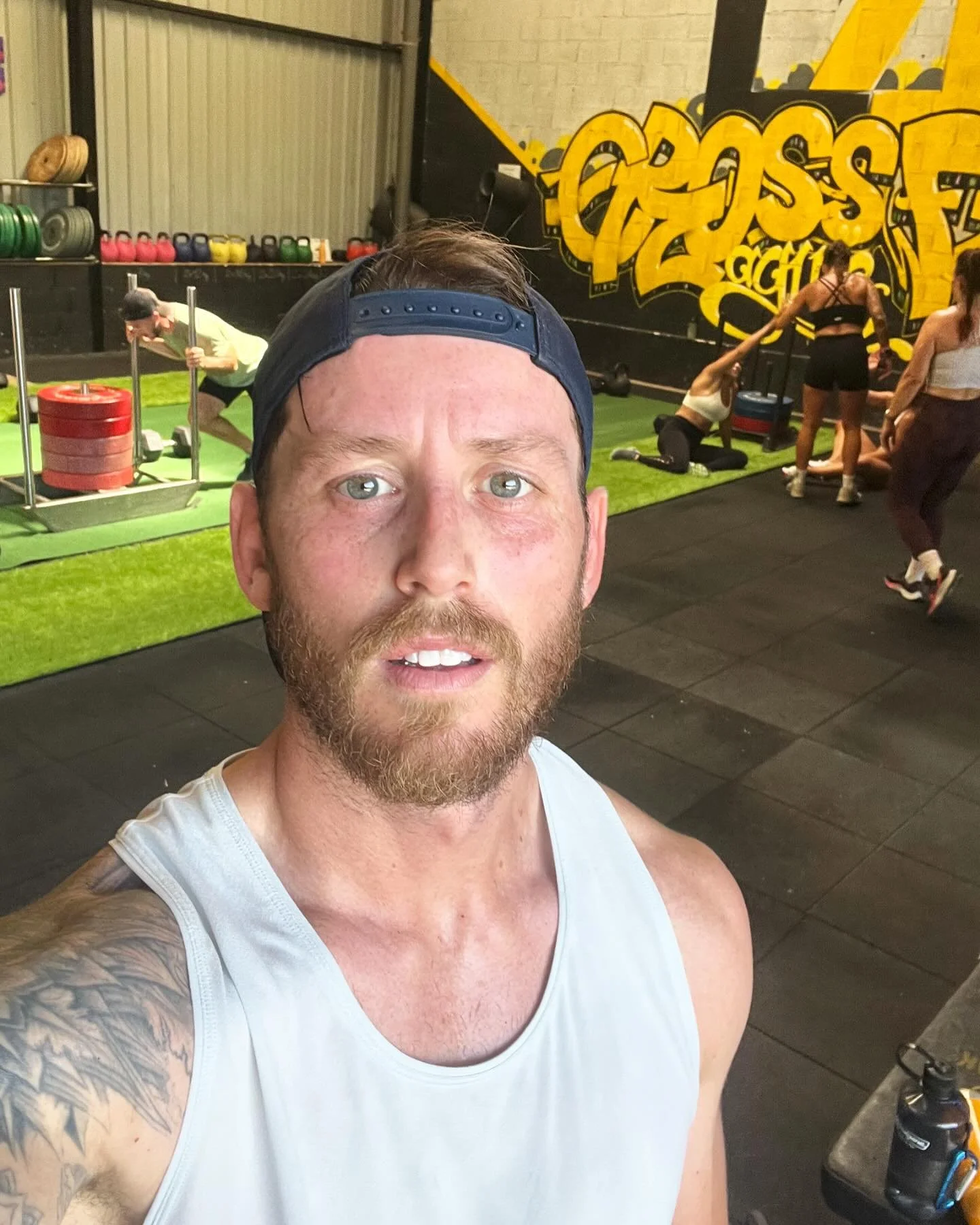 Sunday hyrox 

1k Run 
100 m Sled Push
1k Run 
200 m lunges
1k Run 
150 Wall ball 
1k Run 
340 m Farmer cary 
1k Run 
1000 Ski 

#prepahyroxnice
#aixenprovence 
#couple
#teamof2