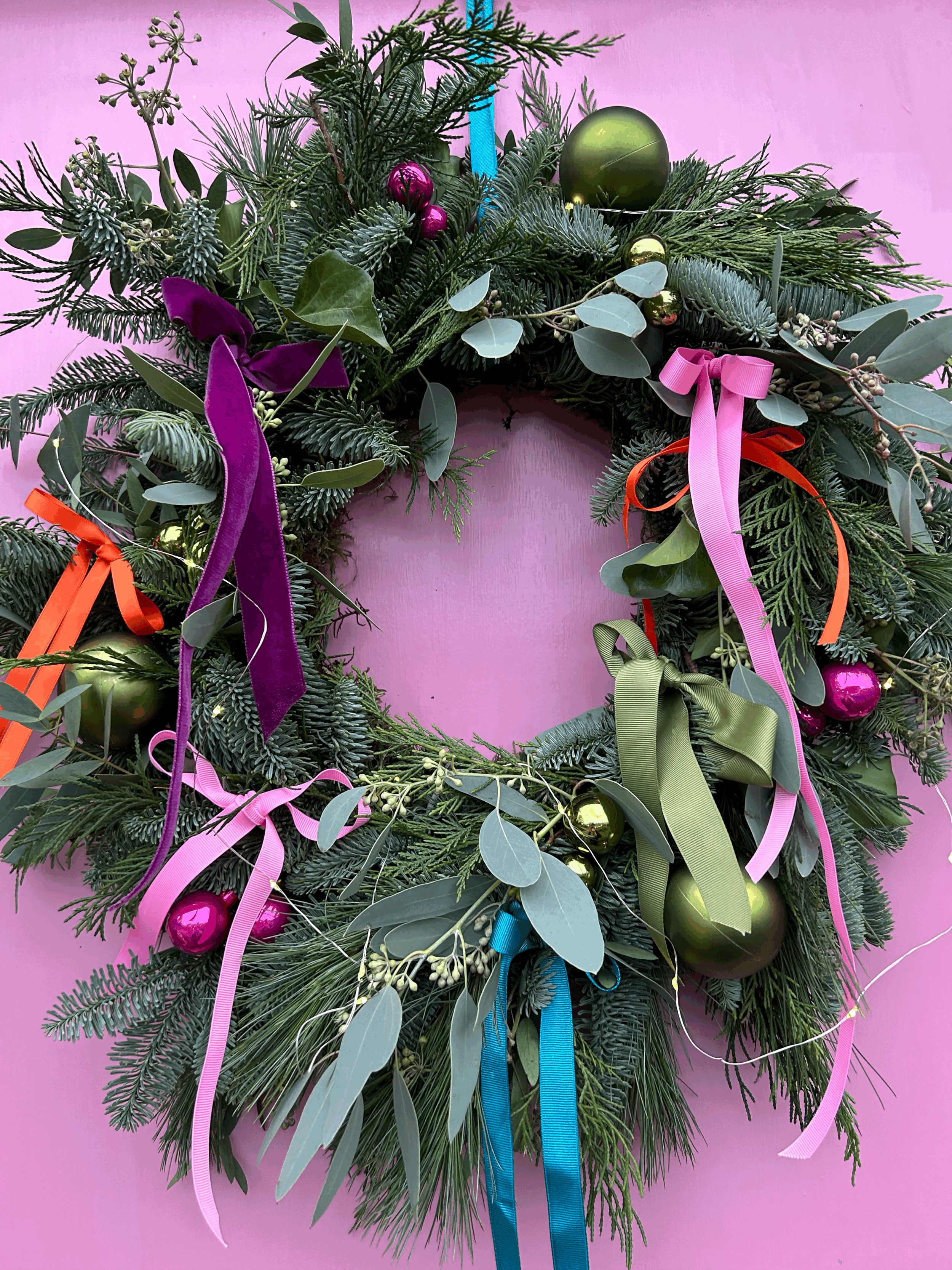 Christmas Wreath - Baubles and Bows