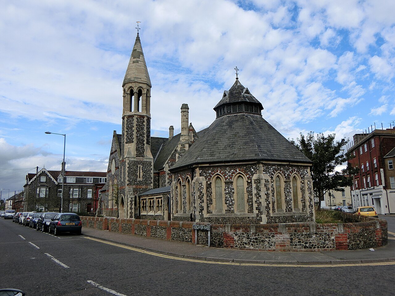 St_John's_Church,_Great_Yarmouth_25_September_2016.jpg