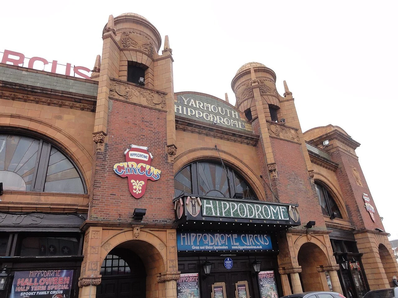 Hippodrome_building_(geograph_4218473).jpg