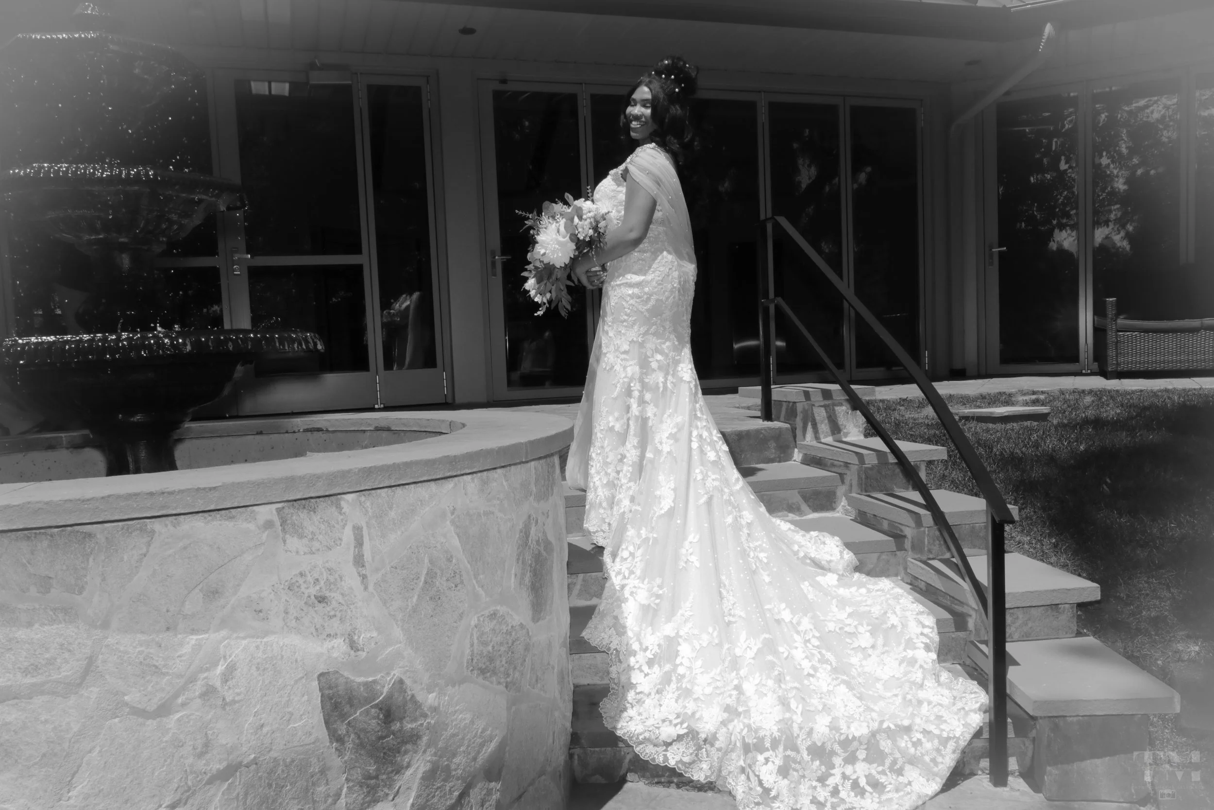 IMG_9715 1 bw v-TMPB.jpg