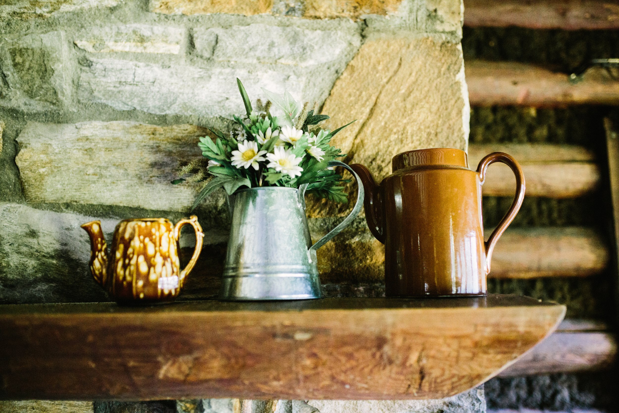 Jackson Cottage - Mantle.jpg