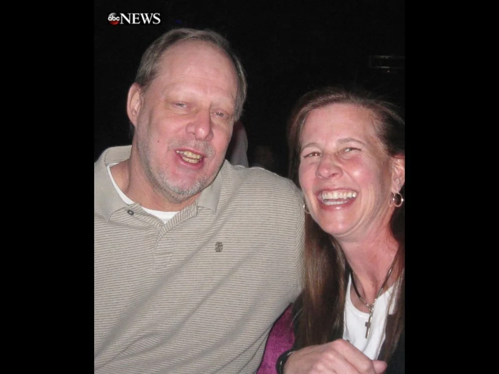 Stephen Paddock, perpetrator of 2017 Las Vegas shooting (58 fatalities and 851 injuries), pictured cheerful at a bar with his friend. Source, ABC News.