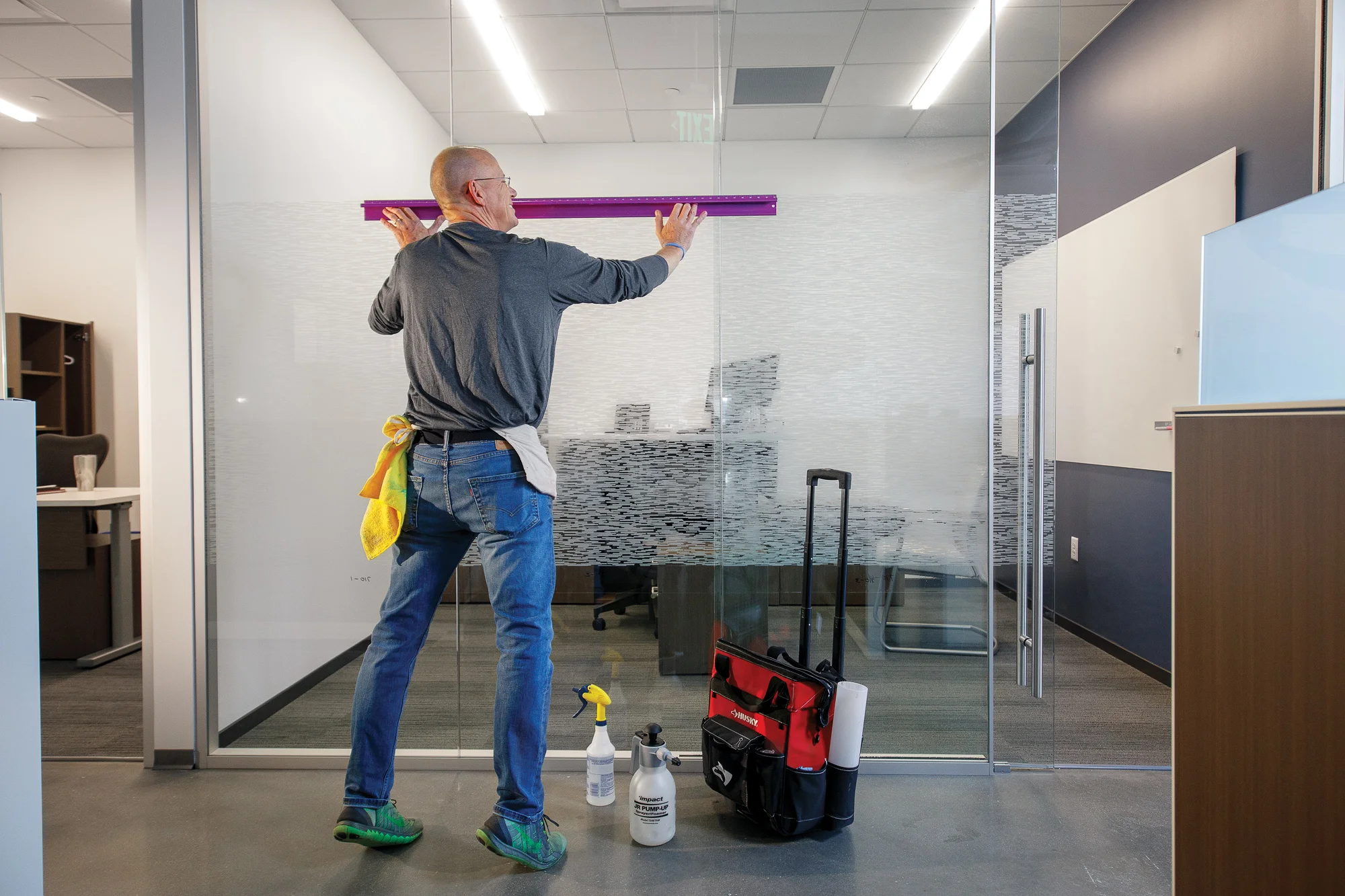 Installation_Commercial Window Film_MG_8331_small 2000 px.jpg