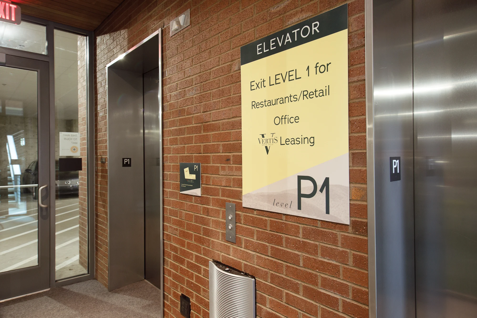 Vertis-Green-Hills_wayfinding-signage_parking-garage-P1