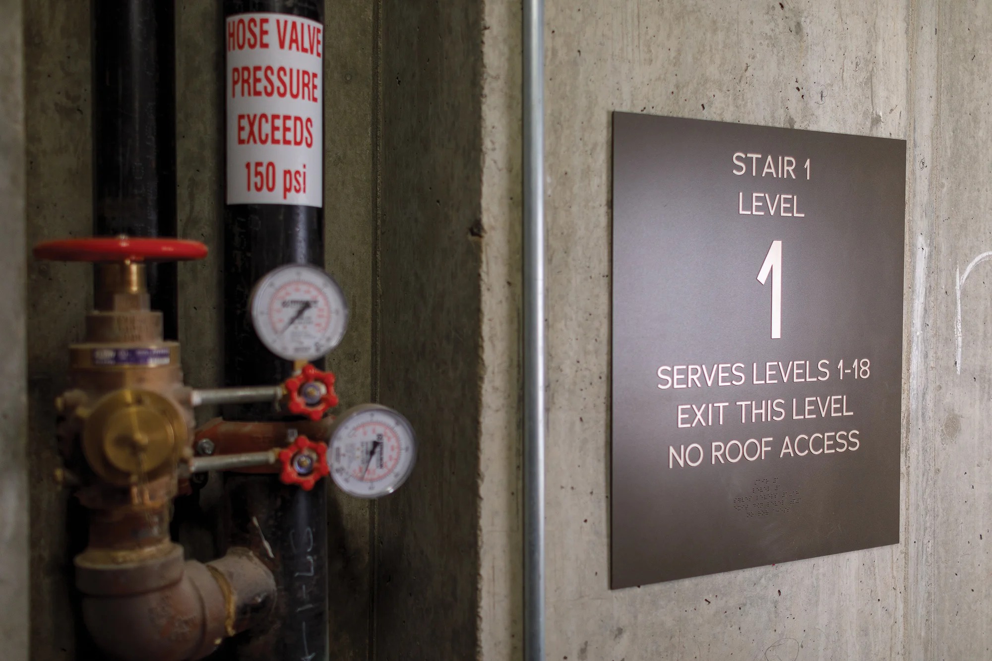 Vertis-Green-Hills_Signage_Required by Building Codes_Stair 1_MG_6211_small 2000 px.jpg