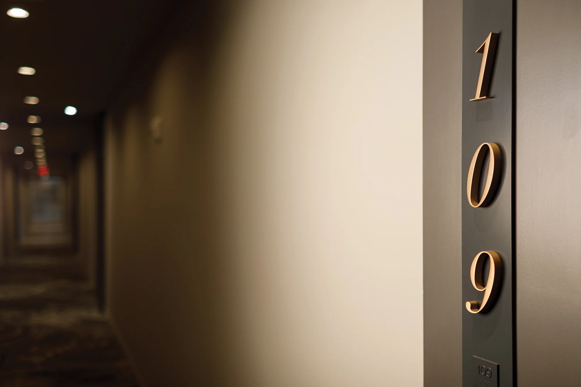 Vertis-Green-Hills_wayfinding-signage_Apartment-Numbers_MG_6201-2_small 2000 px.jpg