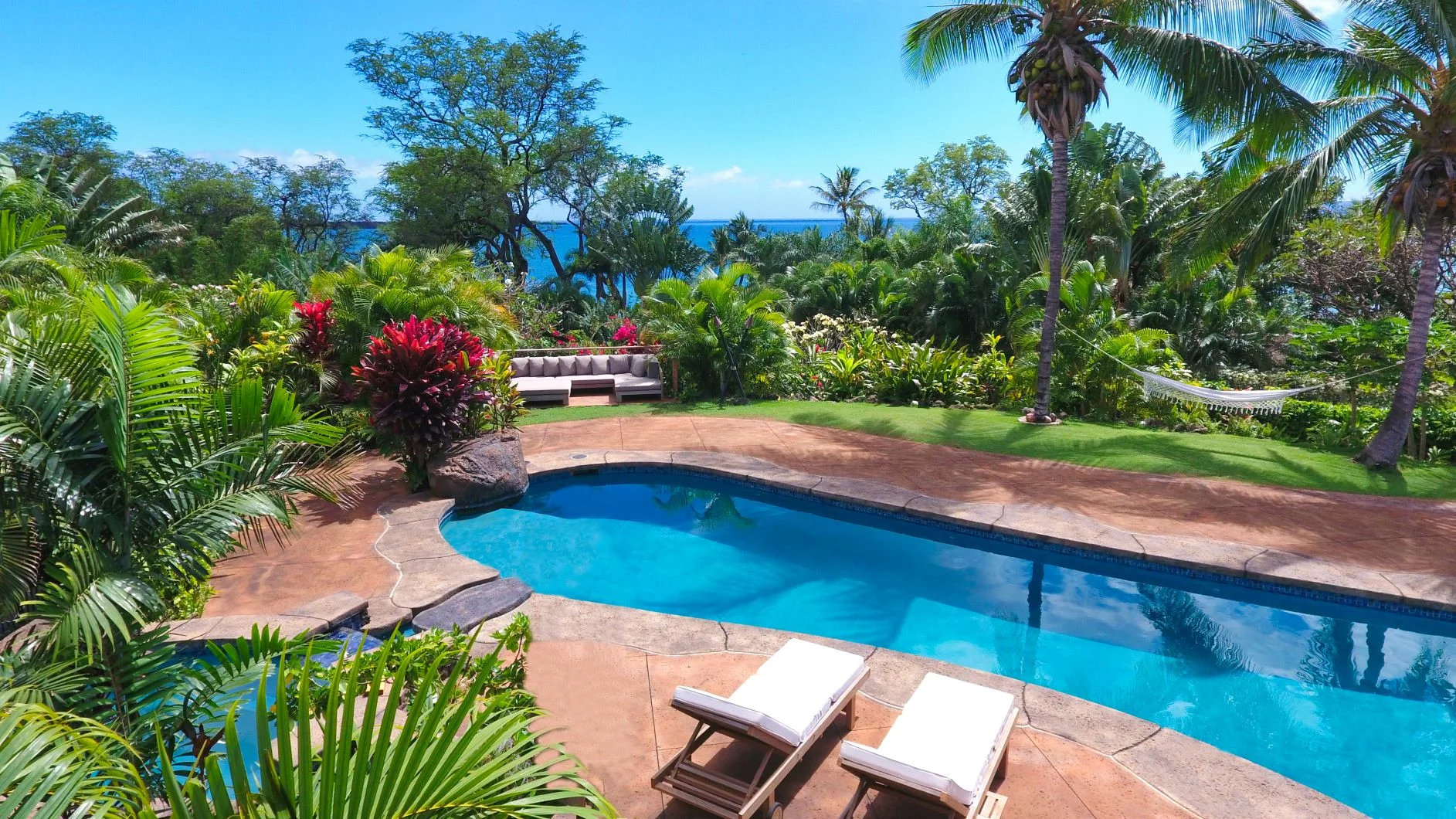 #3 poolside sitting area  DJI_0055.JPG