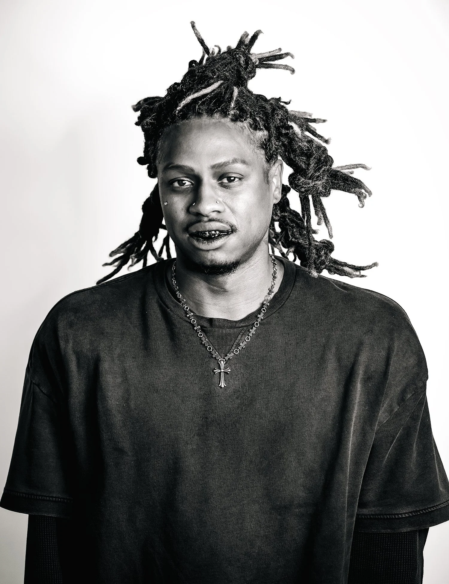 pearlebrut3bwfinalweb.jpg