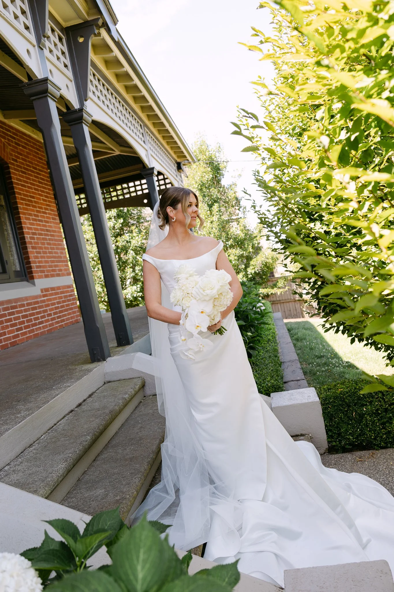  Captured for Ten Acres Agency 