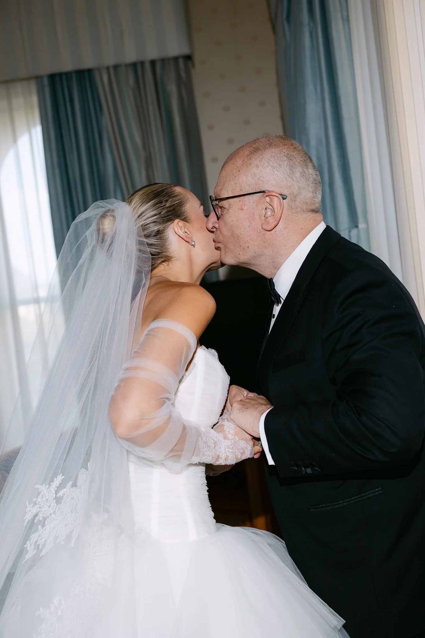  Captured for Ten Acres Agency 