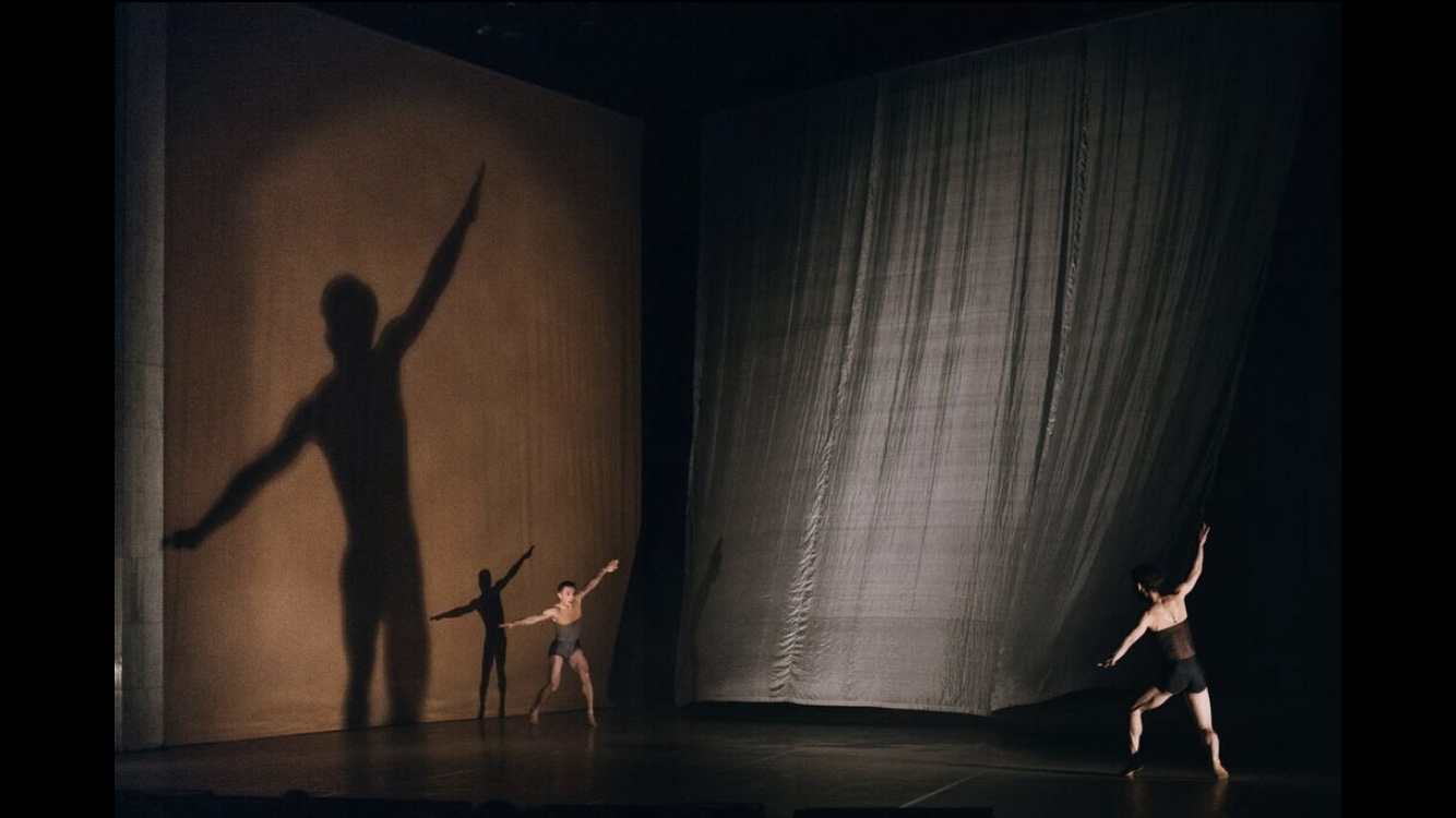   Transcription of Color.  Theater Ballet Moscow, Azamat Ishkin. Photo Natalie Doomco 