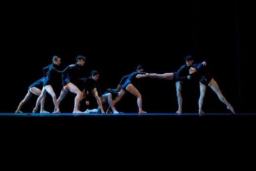   Fingers in the Air.  Junior Comany - Dutch National Ballet, Ensemble. Photo Michel Schnater 