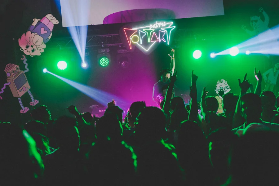 A Light That Never Goes Out: The Indie Phenomenon Of Eatmepoptart