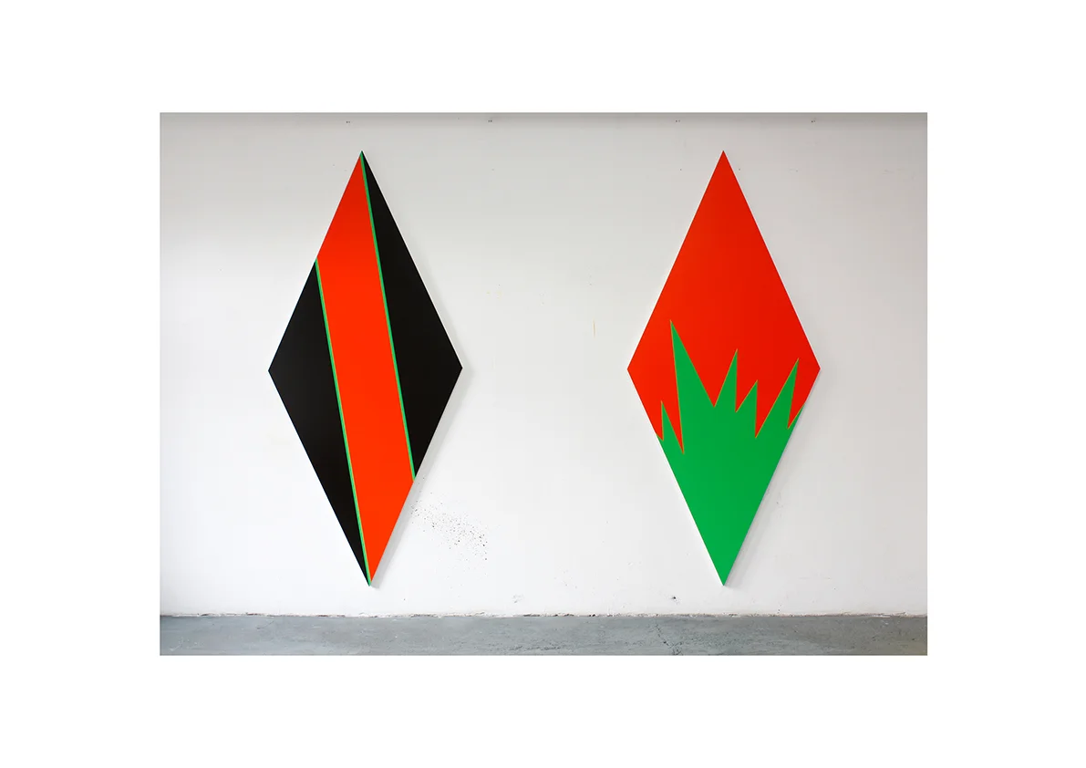 Combate/ Vengaza, 2012 Acrylfarbe auf Baumwollstoff je 250 x 110 cm