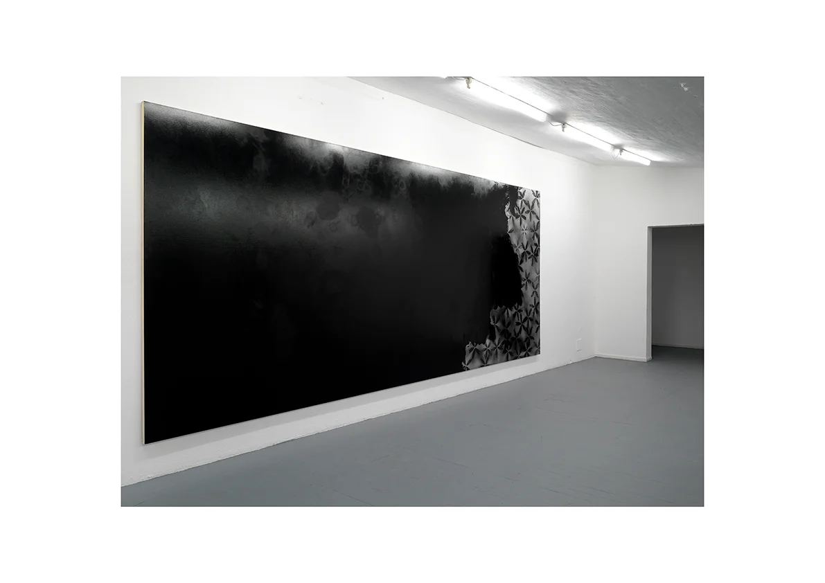 Parkhaus im Malkastenpark, Düsseldorf 2009 Wave (Black Water), 2008 Lackspray auf Baumwollstoff 250 x 600 cm