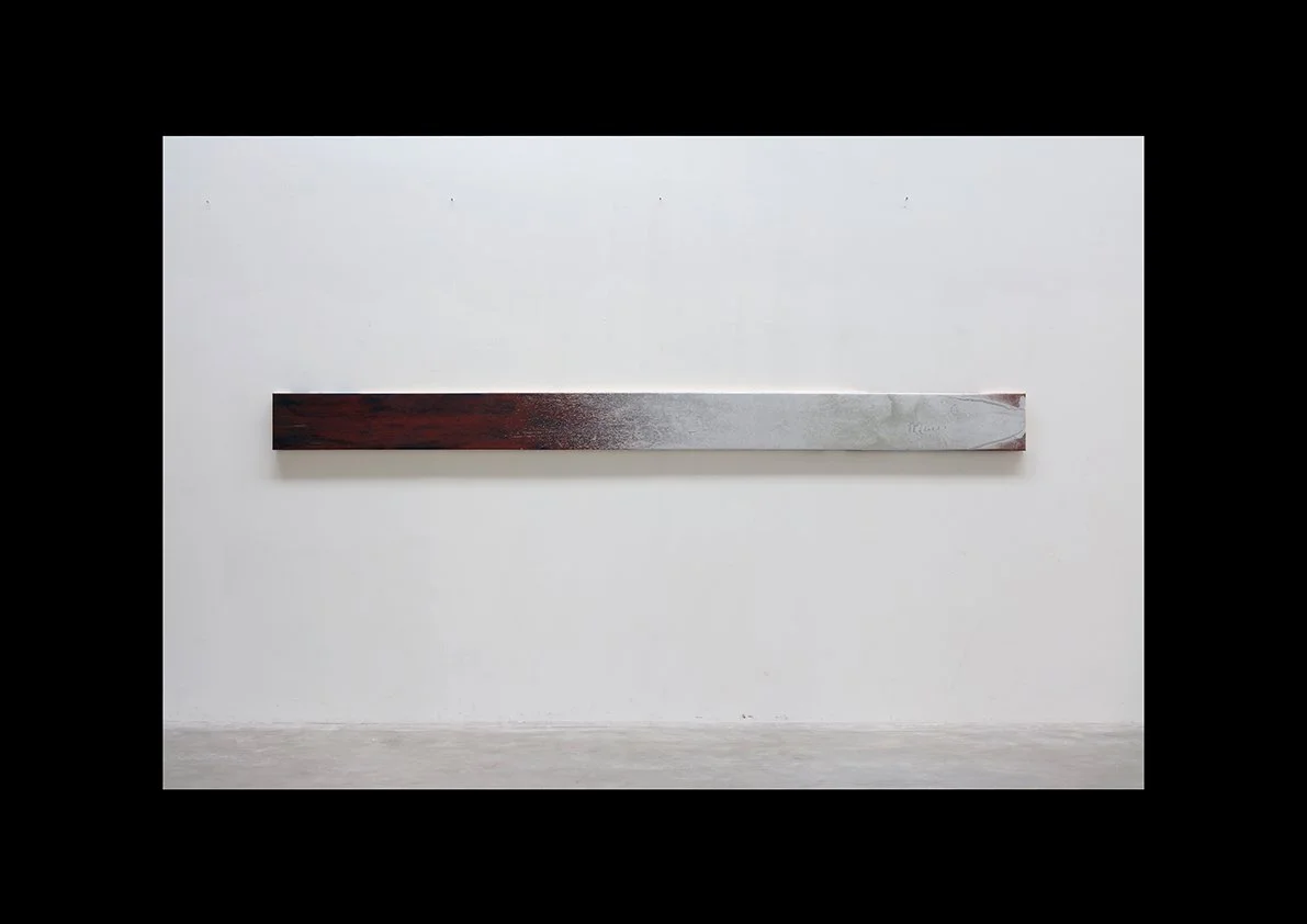  Jet, 2024  Lackspray auf Baumwollstoff 30 x 400 cm 