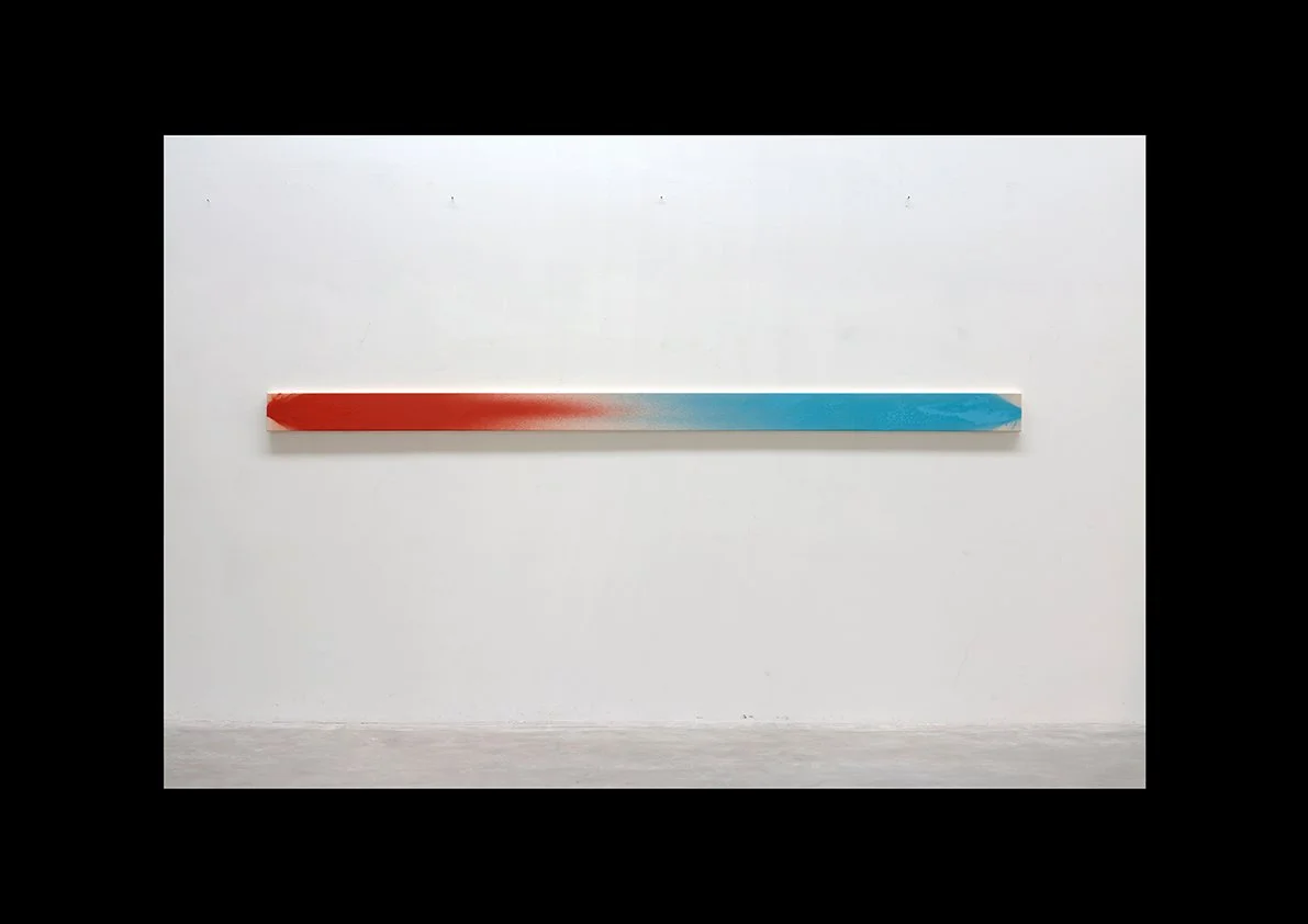  Konfusion (Jets), 2024  Lackspray auf Baumwollstoff 20 x 400 cm 