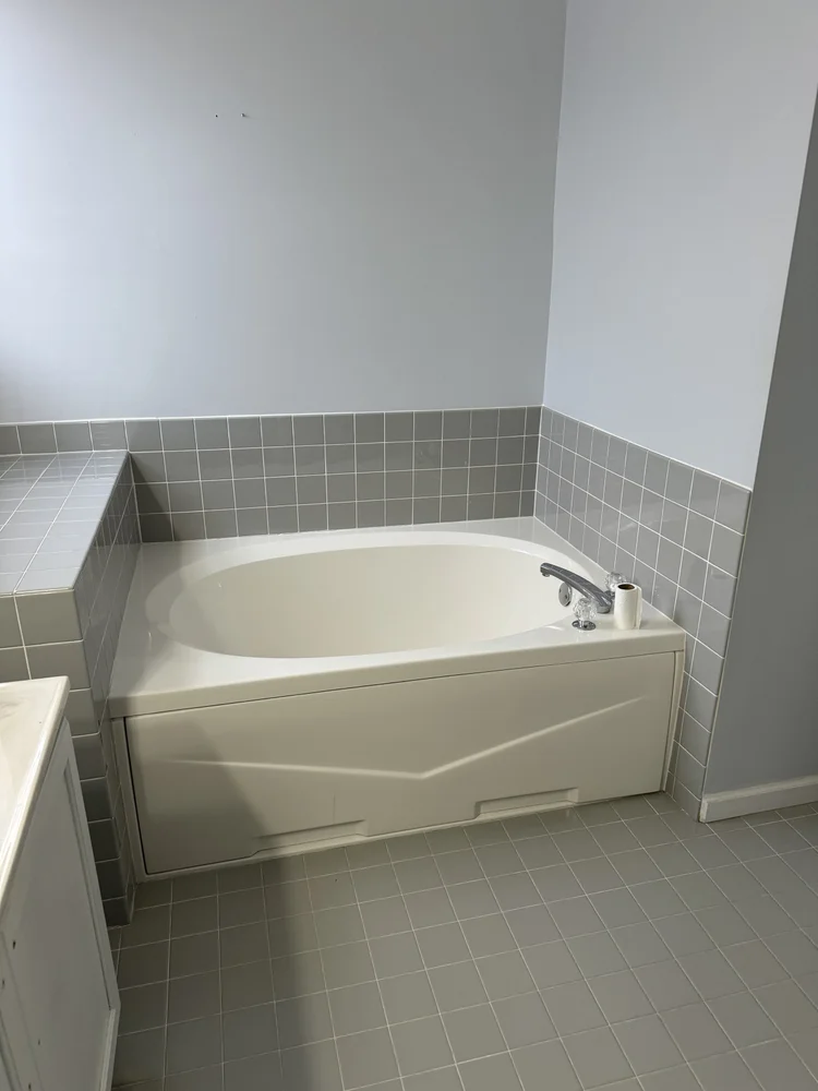 Primary Bath with Clawfoot Tub in Gilbertsville, PA, photo 2
