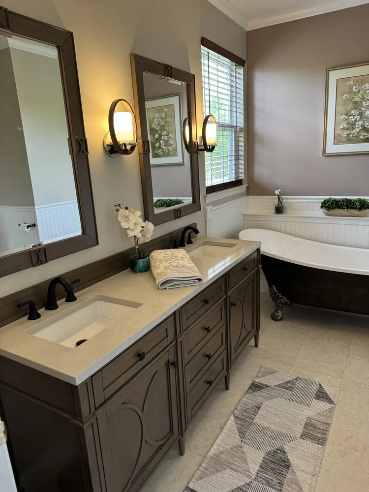 Primary Bath with Clawfoot Tub in Gilbertsville, PA, photo 11
