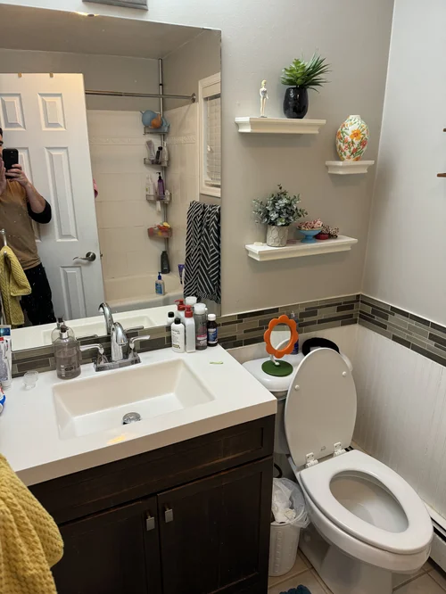 Hall Bath with Cast Iron Tub in Hatfield, PA, photo 2