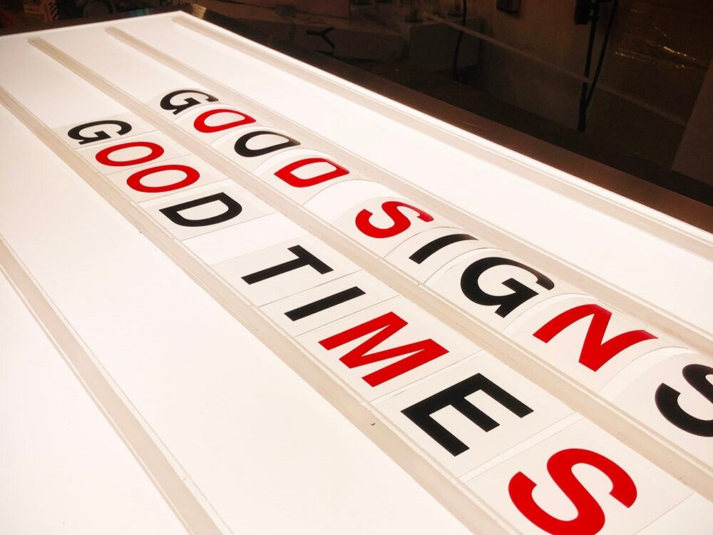 Cimena Lightbox Signs