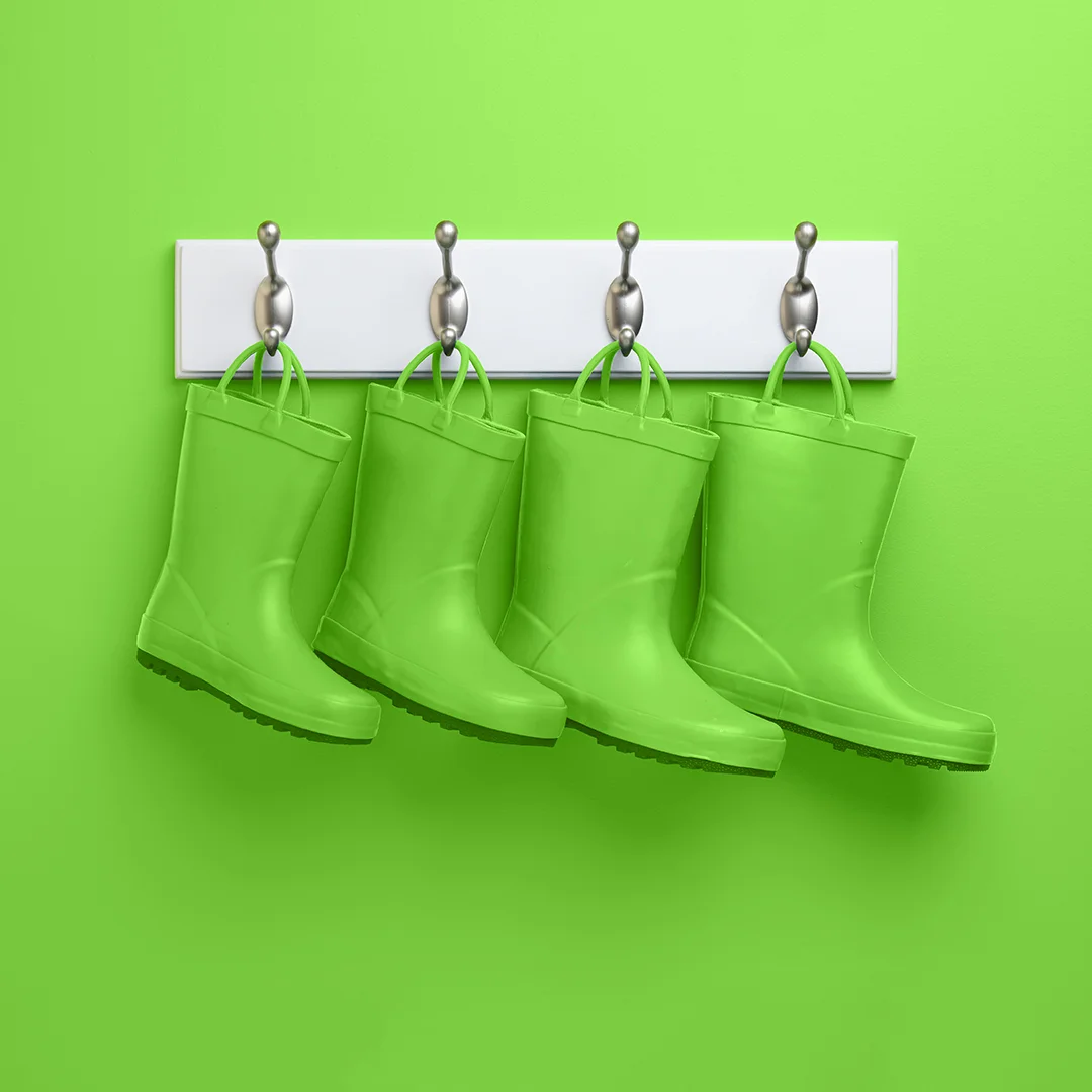 photograpy_1080x1080_0010_18 hookrail white satin_working.jpg