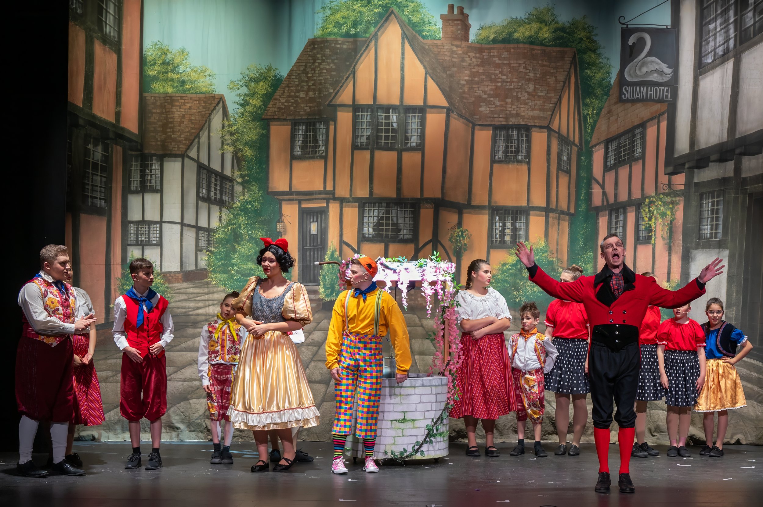 DTCo Snow White  Show - 00056.jpeg