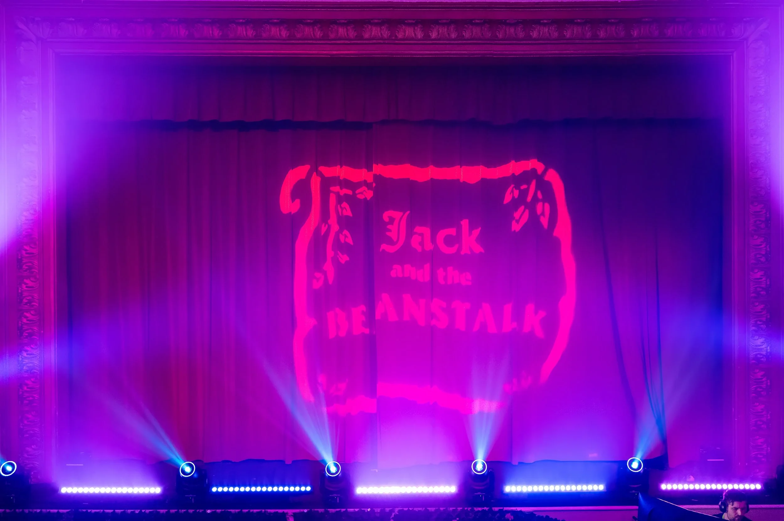 DTCo - JatB - Show - 00001.jpg