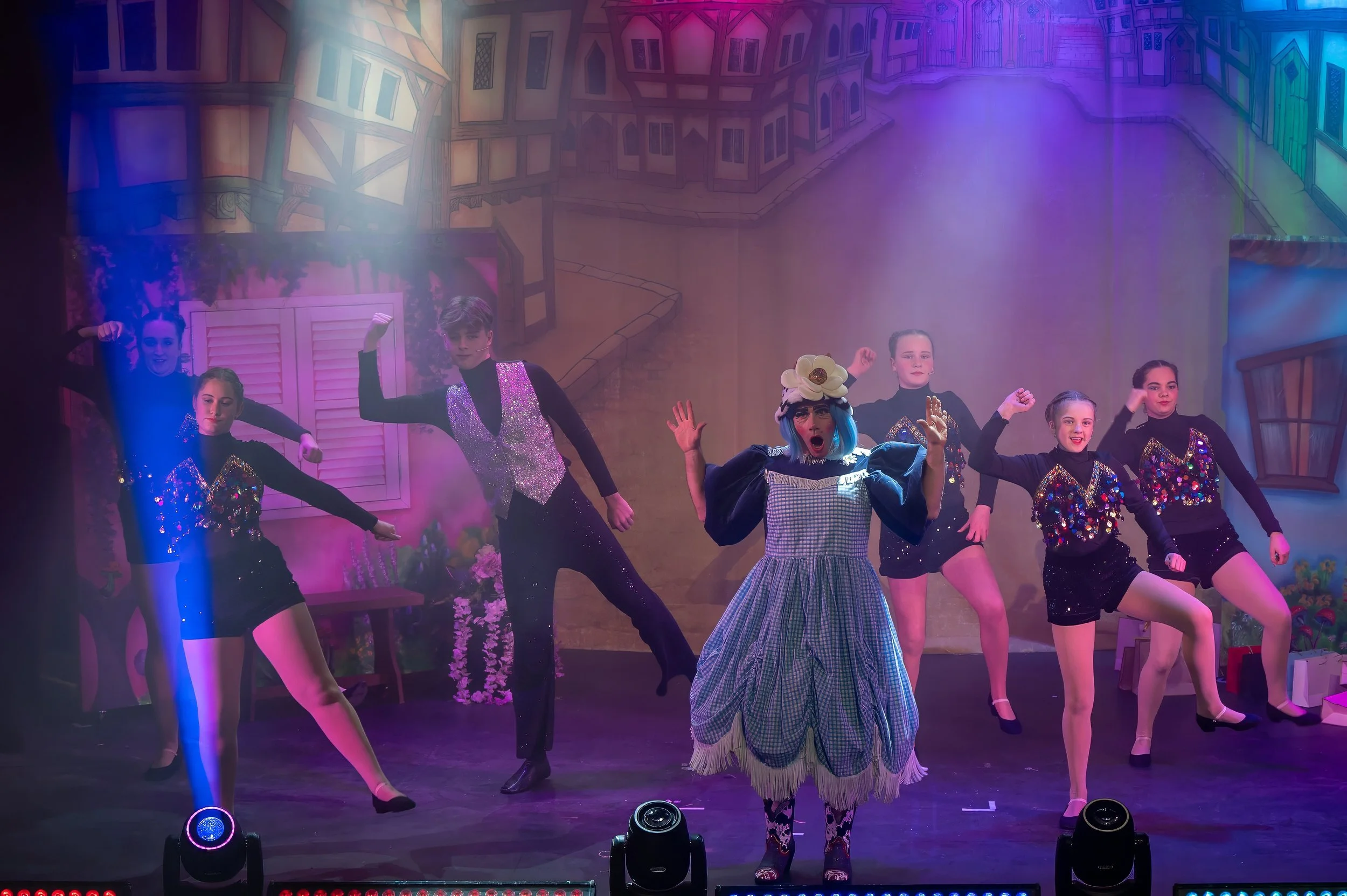 DTCo - JatB - Show - 00038.jpg