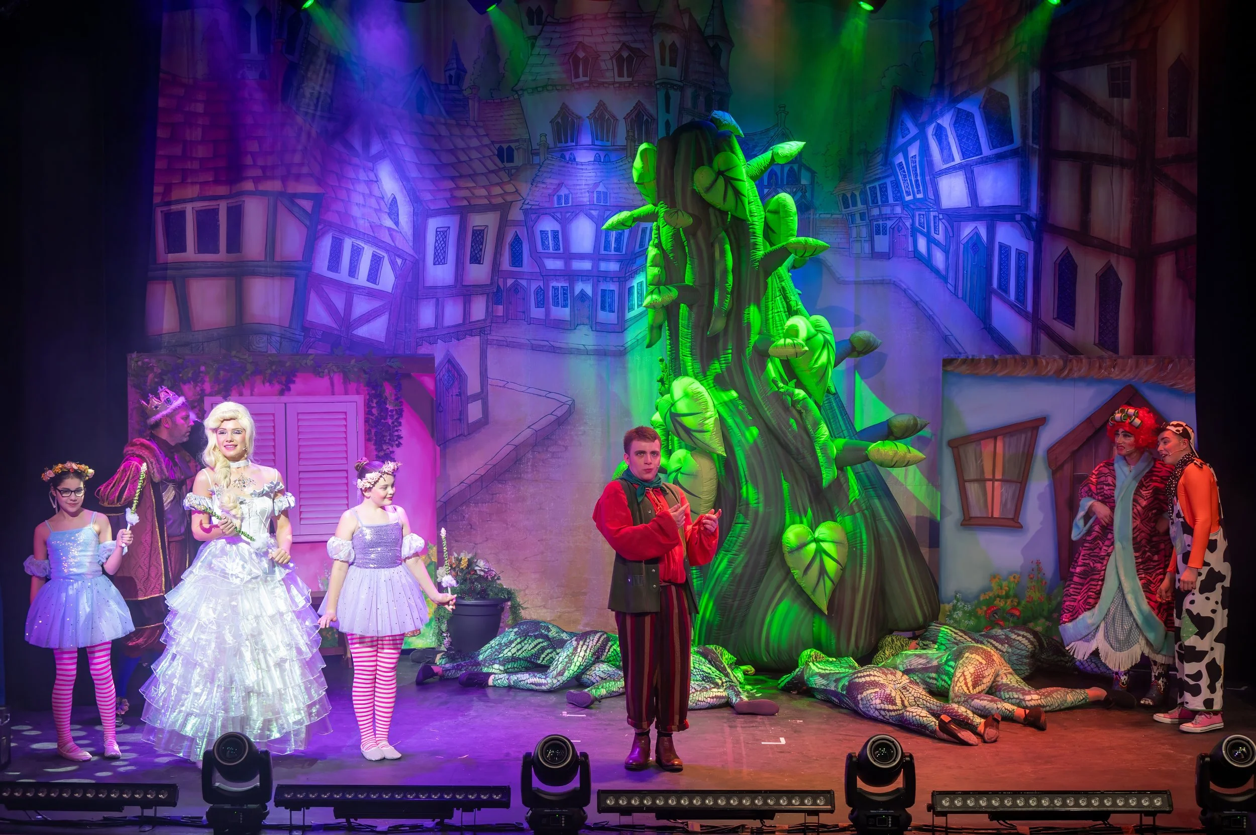 DTCo - JatB - Show - 00296.jpg