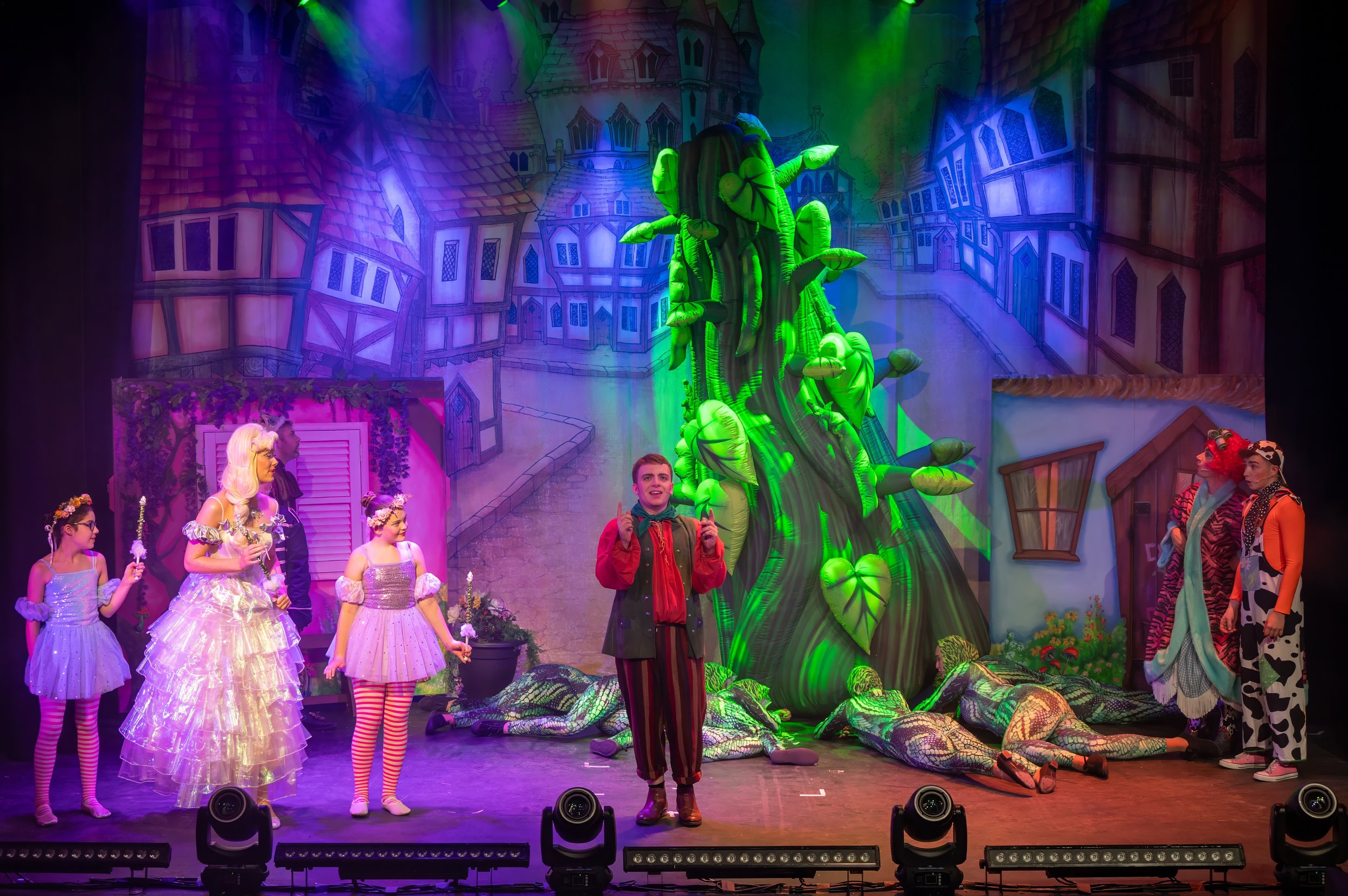 DTCo - JatB - Show - 00297.jpg