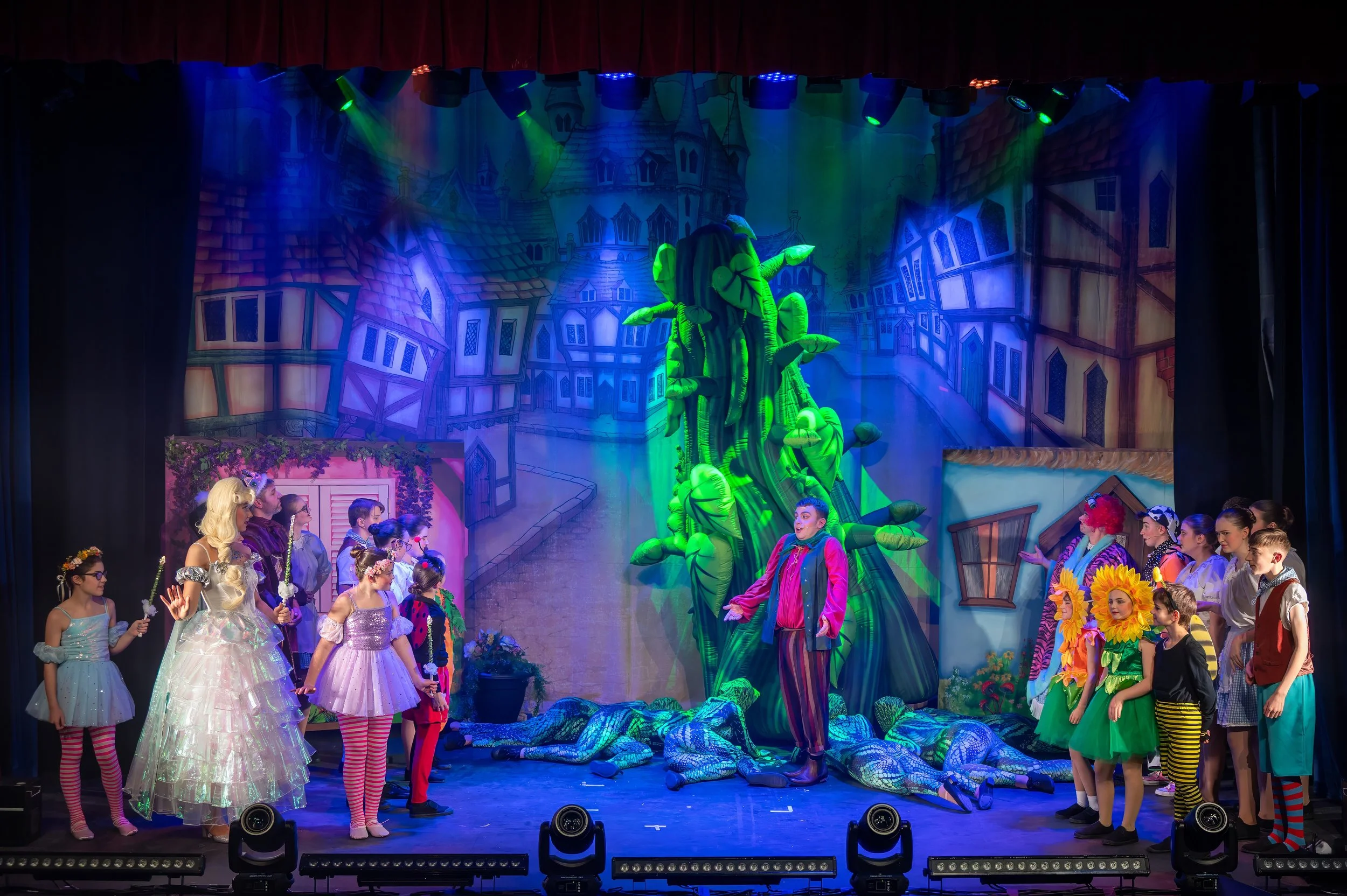 DTCo - JatB - Show - 00300.jpg