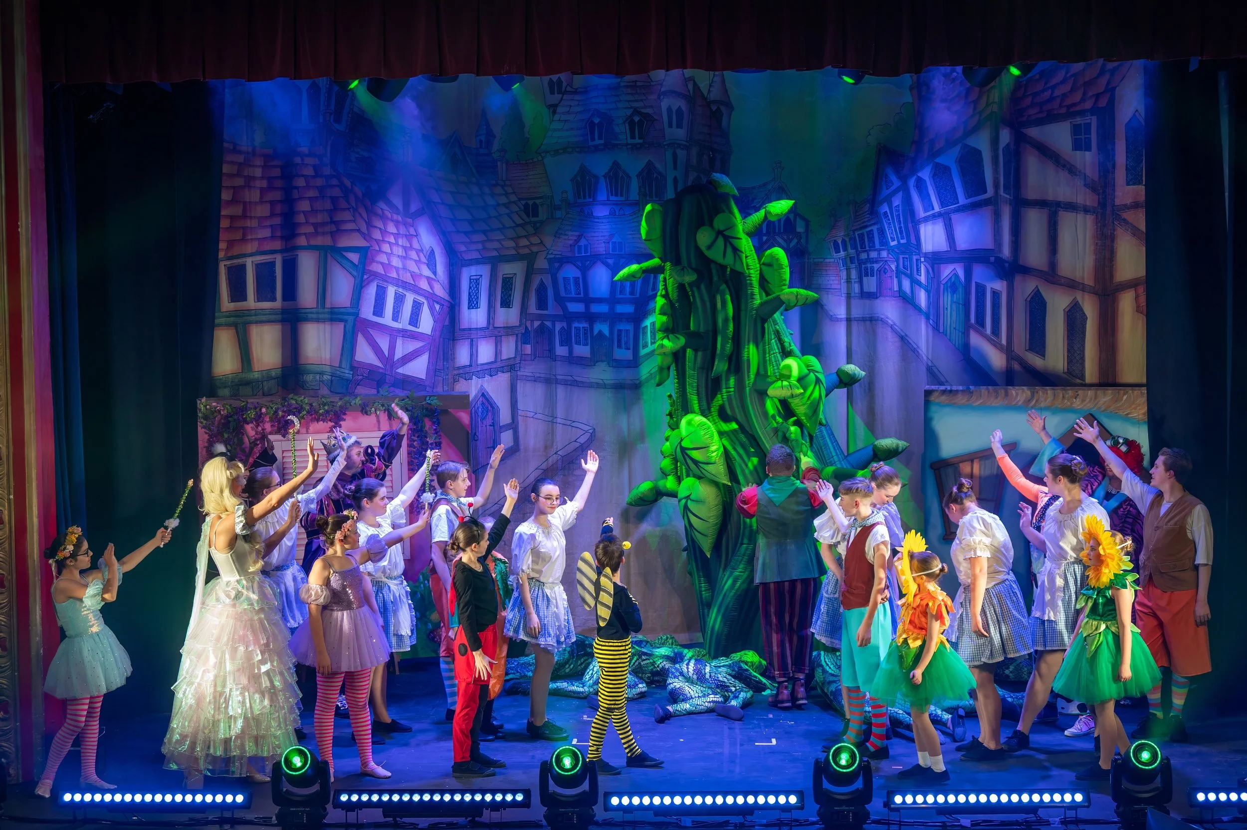 DTCo - JatB - Show - 00310.jpg